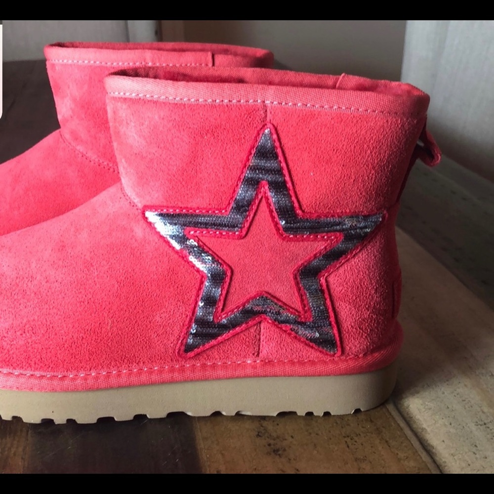 UGG Mini - Picture 2 of 6